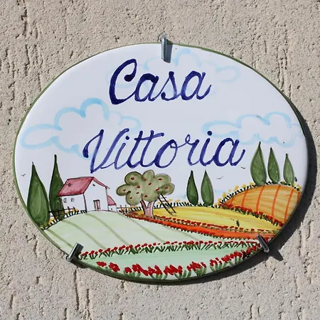 Casa Vittoria 펜션 앙기아리